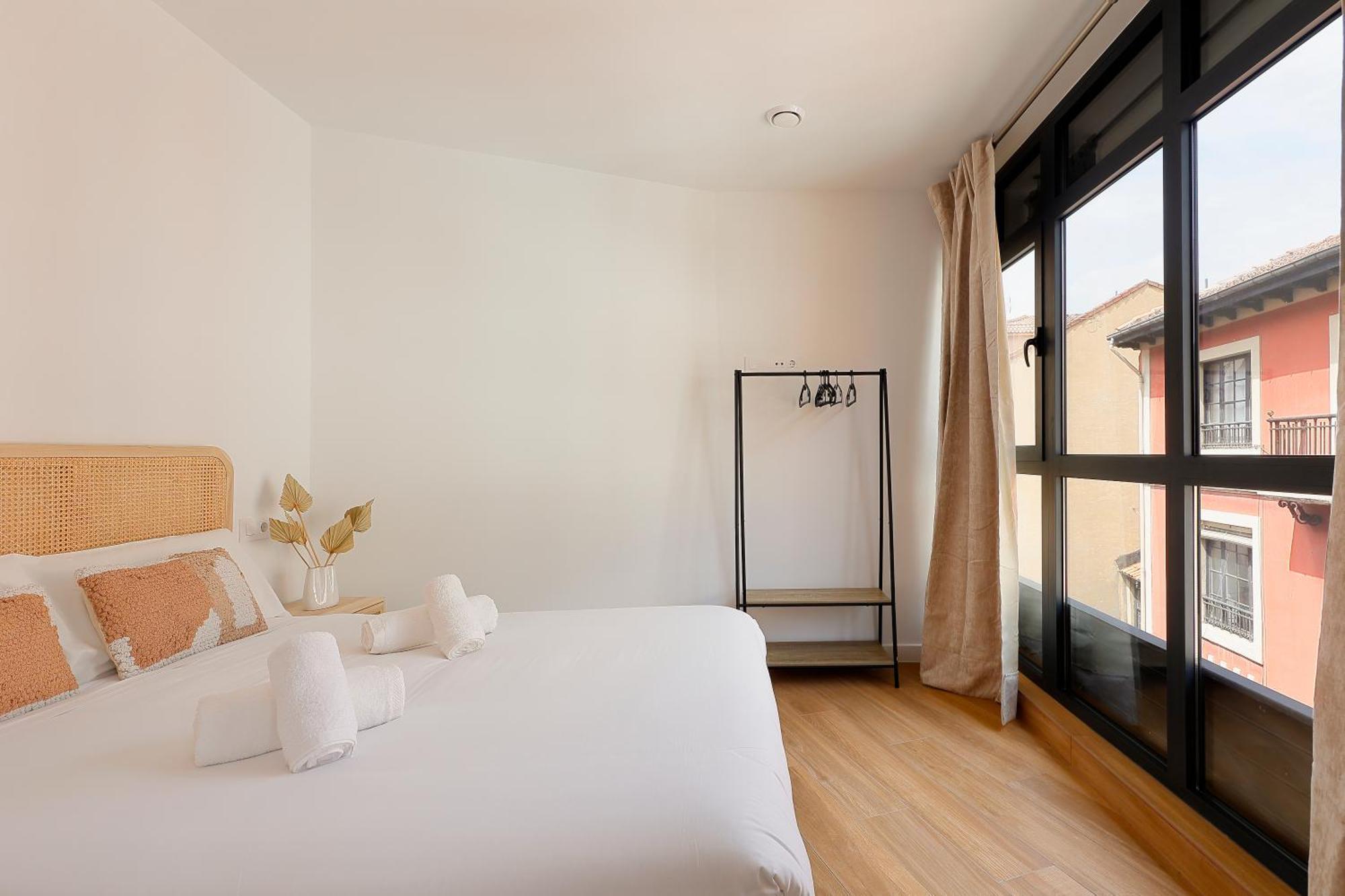 Apartamentos Aptio Oviedo Exterior photo